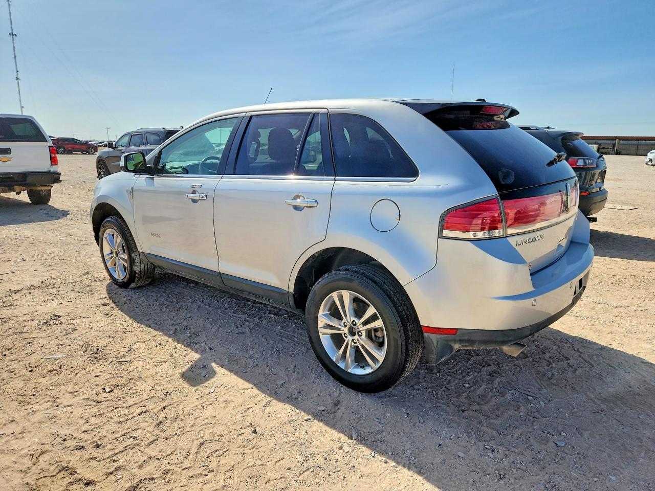 2010 Lincoln Mkx Silver vin: 2LMDJ8JC0ABJ27126