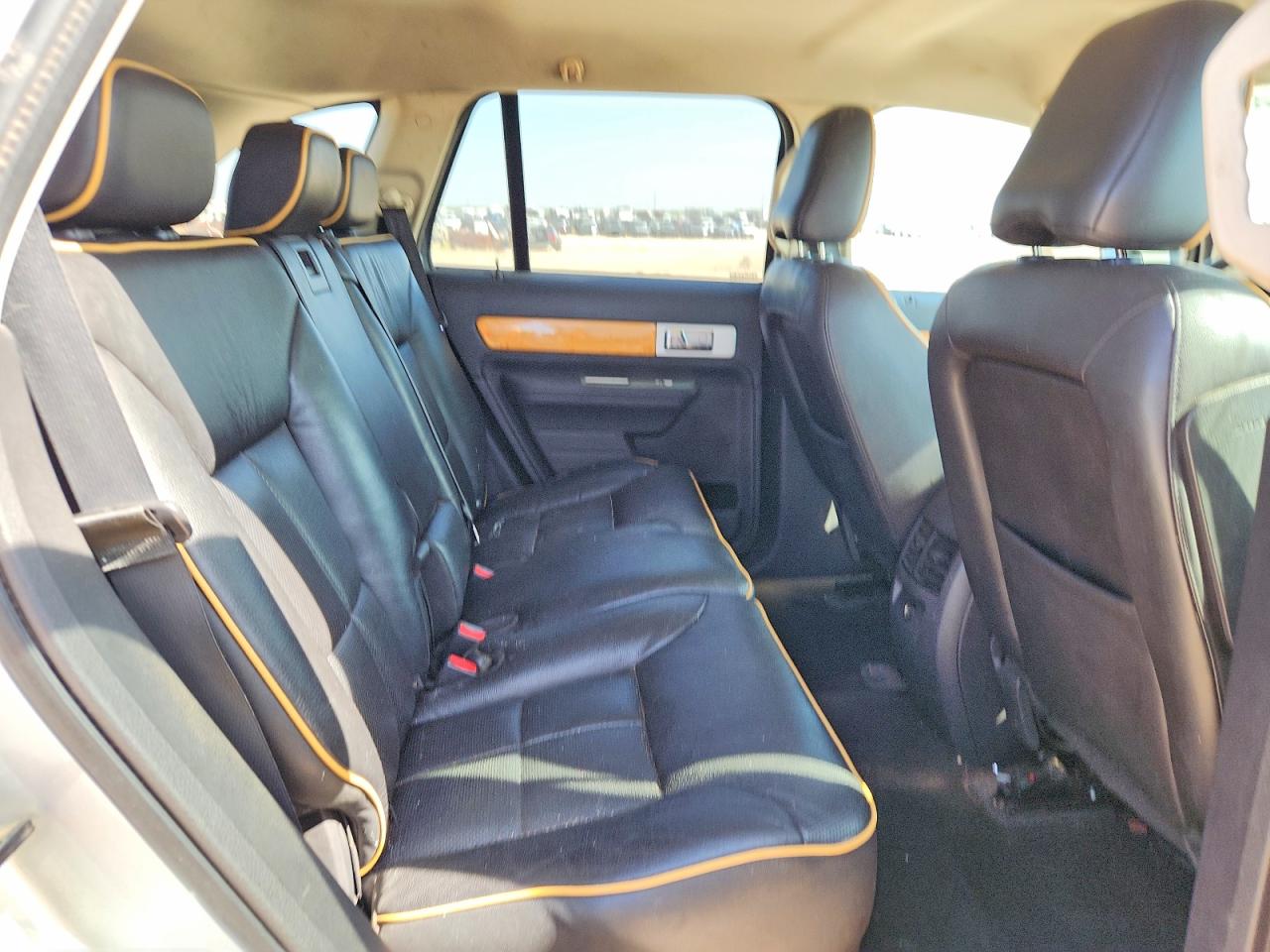 2010 Lincoln Mkx Silver vin: 2LMDJ8JC0ABJ27126