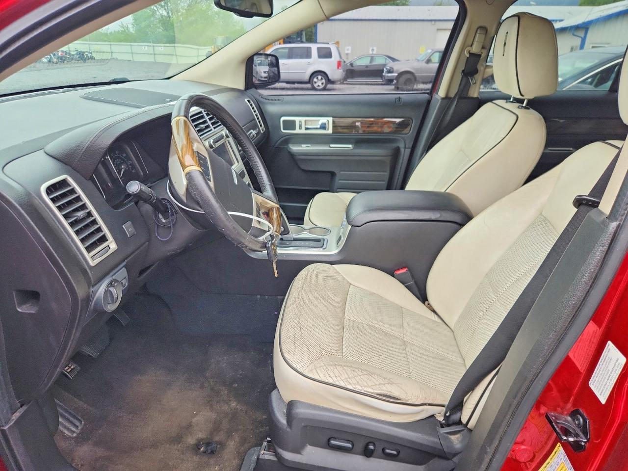 2010 Lincoln Mkx Red vin: 2LMDJ8JC2ABJ10439