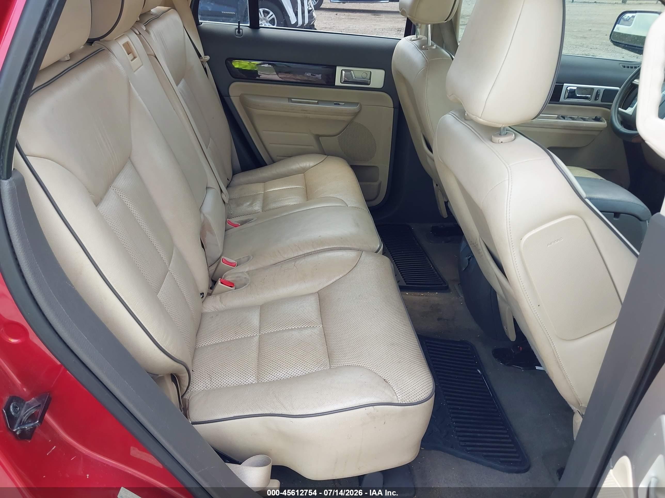 2010 Lincoln Mkx   Burgundy vin: 2LMDJ8JC4ABJ02259