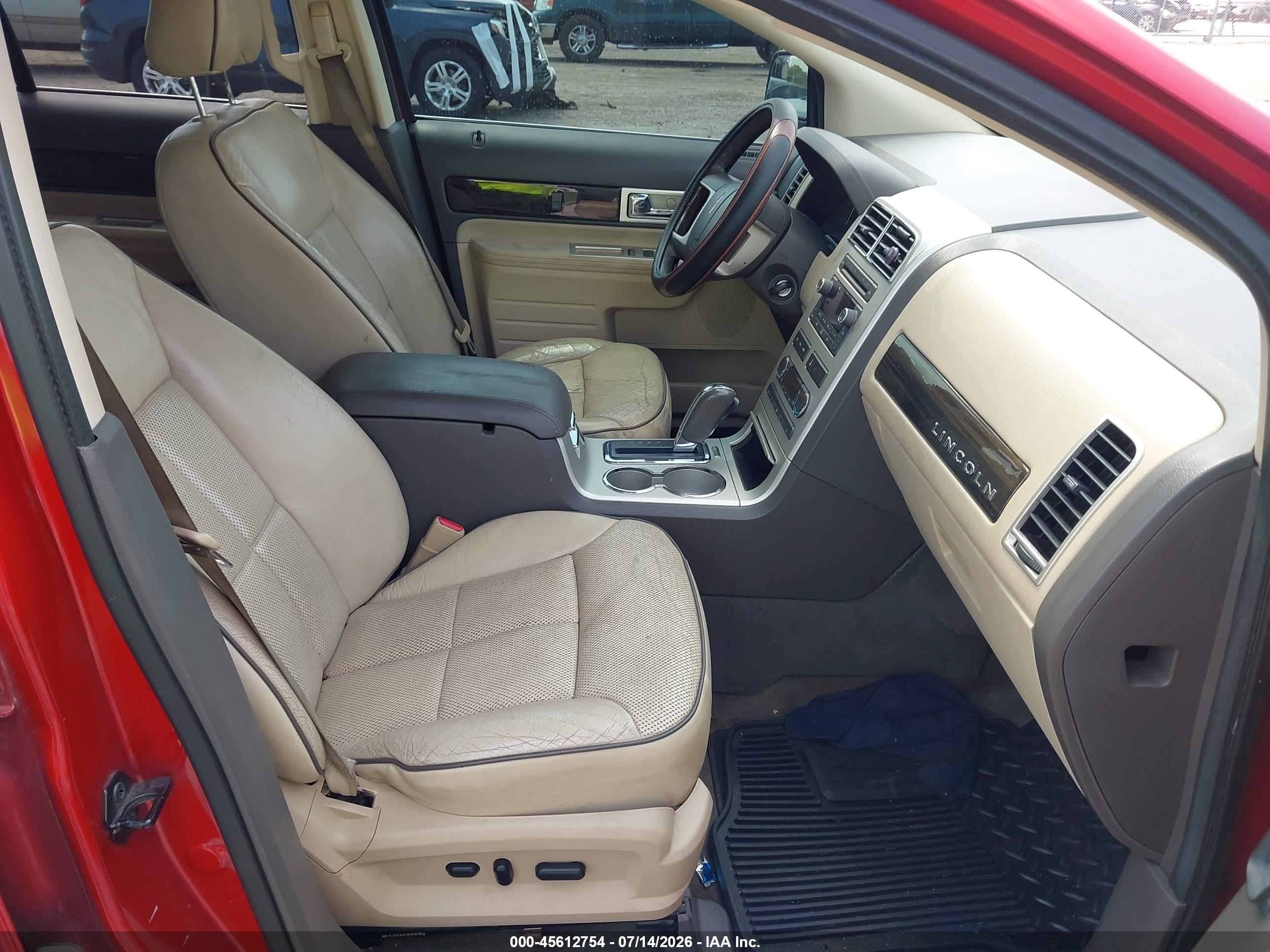 2010 Lincoln Mkx   Burgundy vin: 2LMDJ8JC4ABJ02259