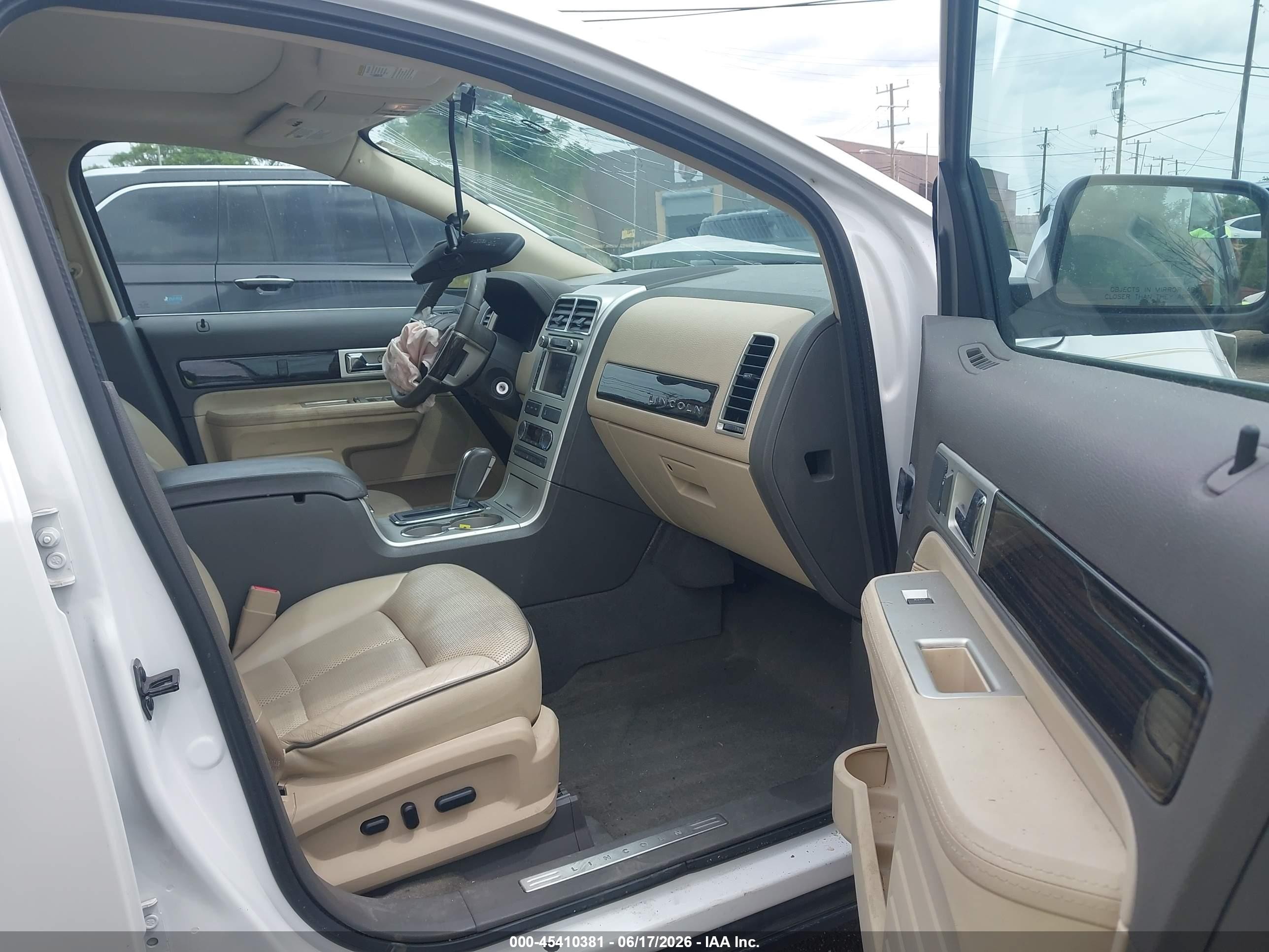 2010 Lincoln Mkx   White vin: 2LMDJ8JC4ABJ10894