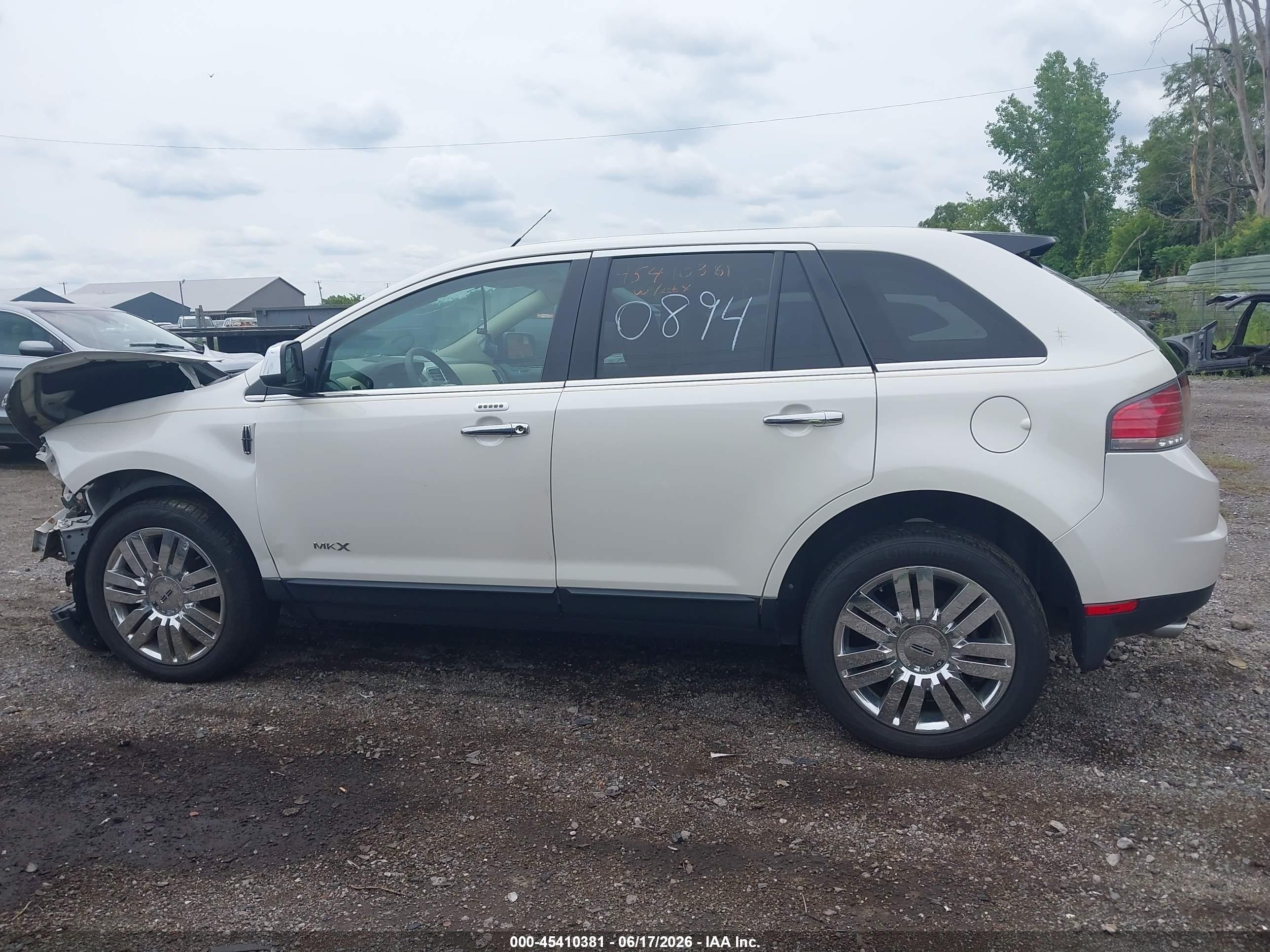 2010 Lincoln Mkx   White vin: 2LMDJ8JC4ABJ10894