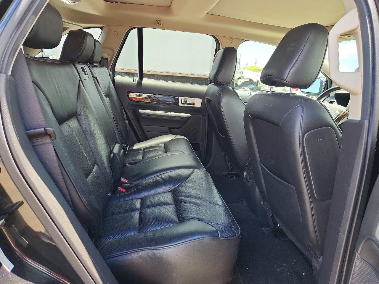 2010 Lincoln Mkx Black vin: 2LMDJ8JC4ABJ16873