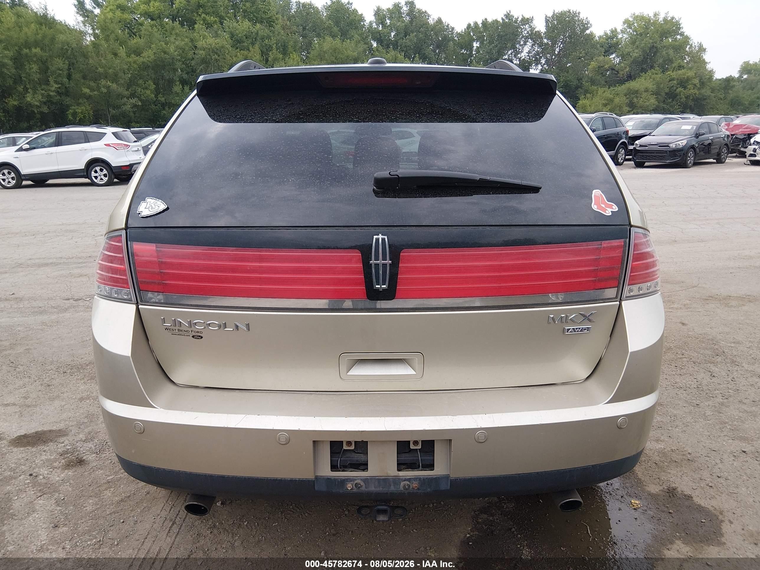 2010 Lincoln Mkx   Gold vin: 2LMDJ8JC6ABJ11982