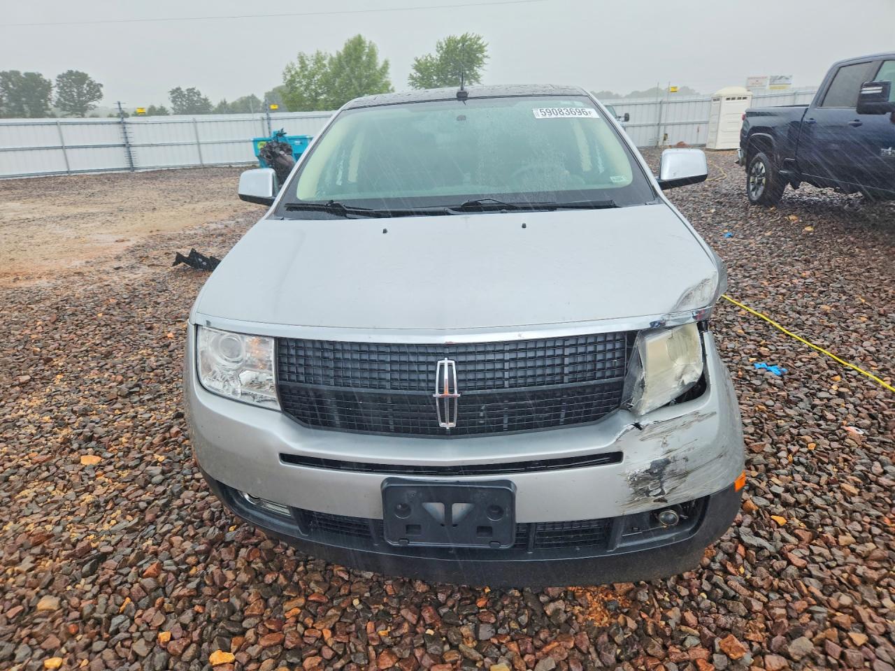2010 Lincoln Mks 4d 2wd Silver vin: 2LMDJ8JC9ABJ19073