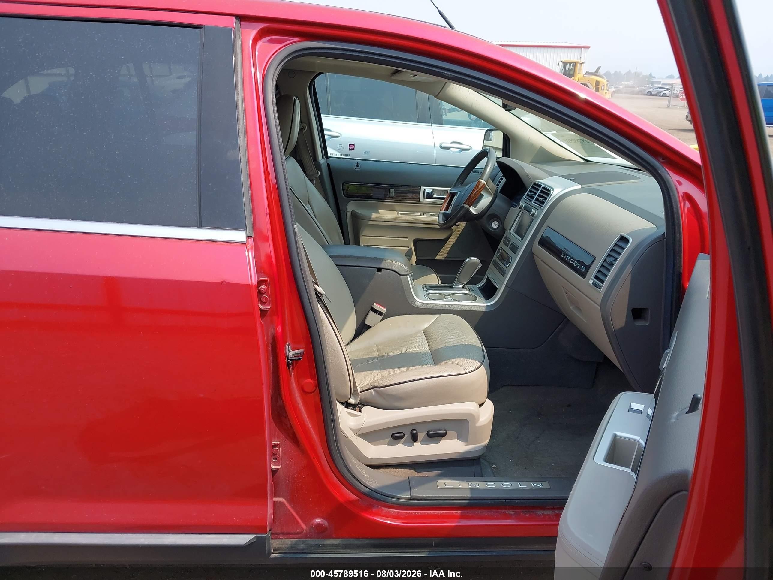 2010 Lincoln Mkx   Red vin: 2LMDJ8JC9ABJ33717