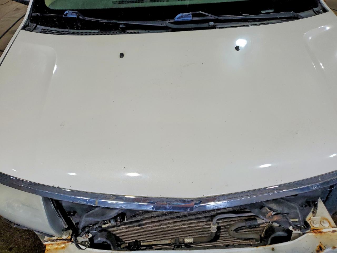 2010 Lincoln Mkx White vin: 2LMDJ8JCXABJ02167