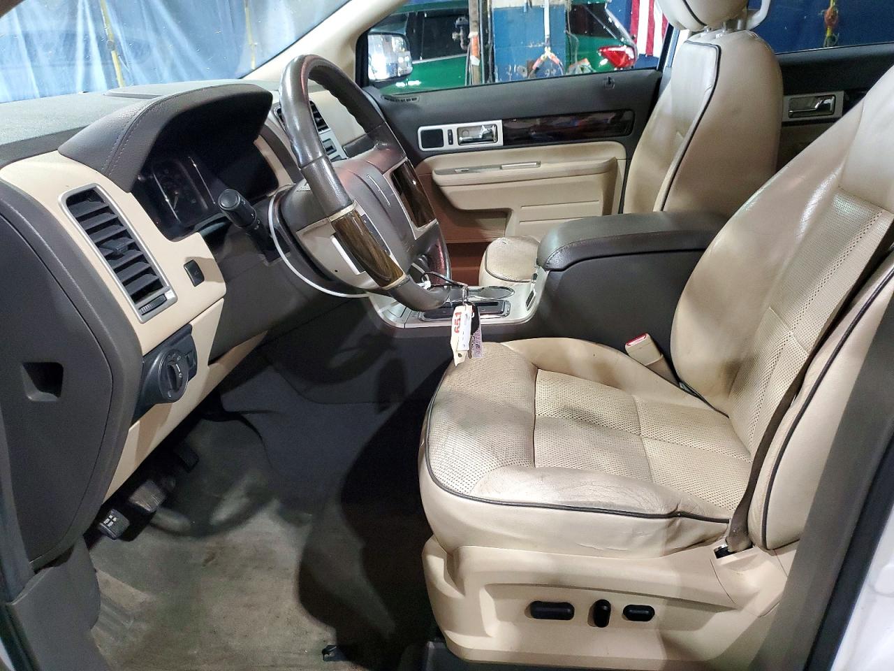 2010 Lincoln Mkx White vin: 2LMDJ8JCXABJ02167