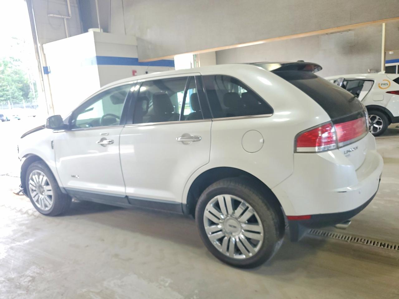 2010 Lincoln Mkx White vin: 2LMDJ8JCXABJ05893