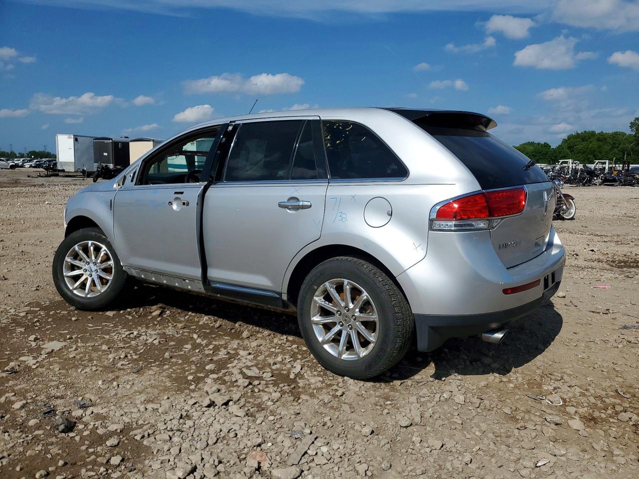 2011 Lincoln Mkx Silver vin: 2LMDJ8JK0BBJ26843