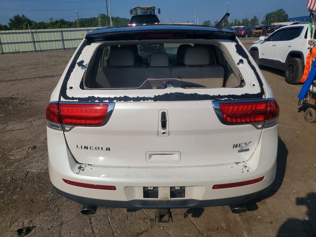 2011 Lincoln Mkx White vin: 2LMDJ8JK0BBJ30388