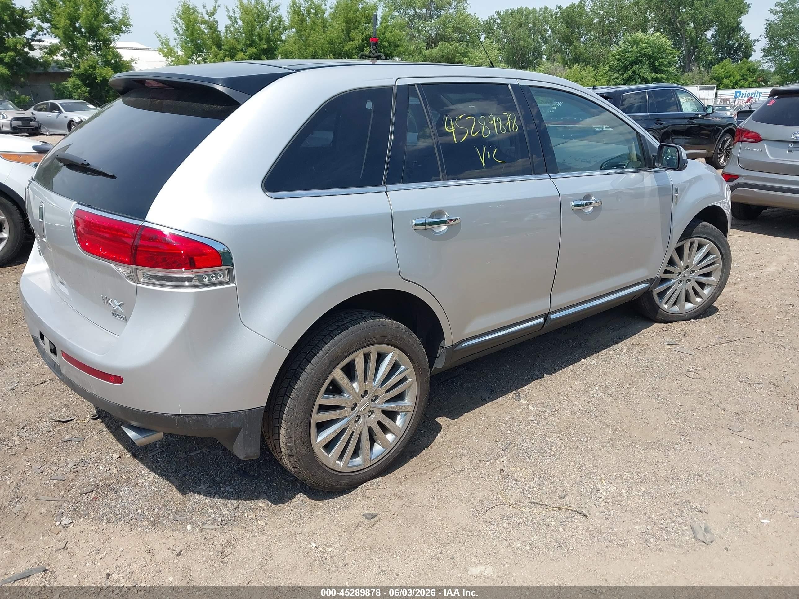 2013 Lincoln Mkx   Silver vin: 2LMDJ8JK0DBL37060