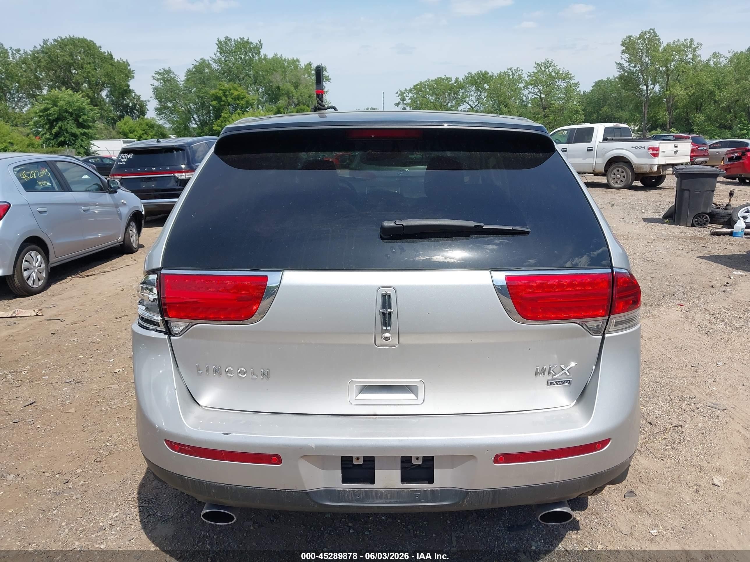 2013 Lincoln Mkx   Silver vin: 2LMDJ8JK0DBL37060