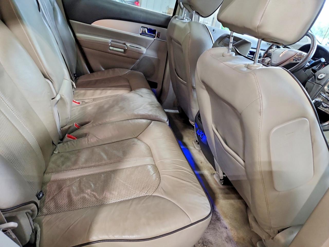 2014 Lincoln Mkx Beige vin: 2LMDJ8JK0EBL17263
