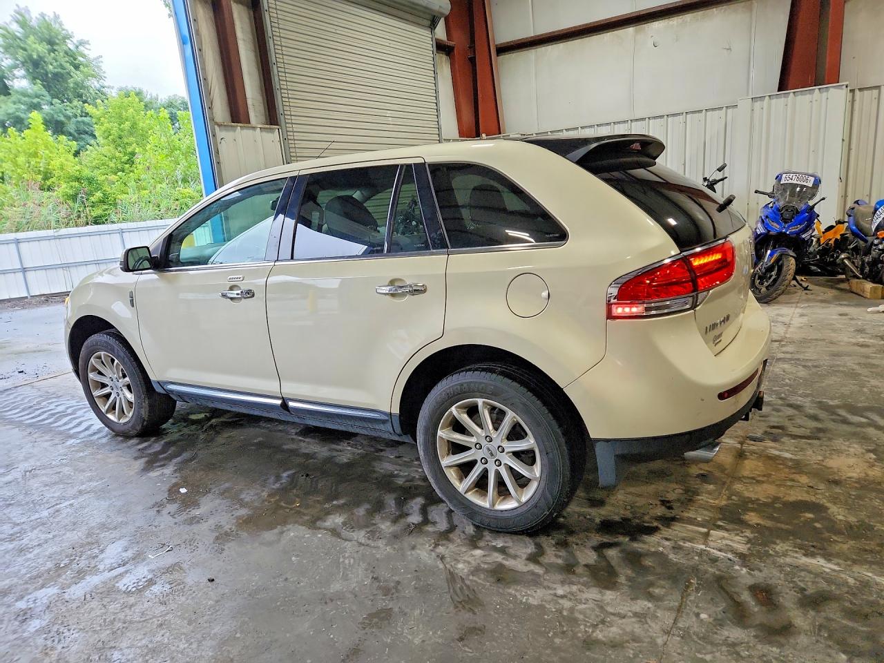 2014 Lincoln Mkx Beige vin: 2LMDJ8JK0EBL17263