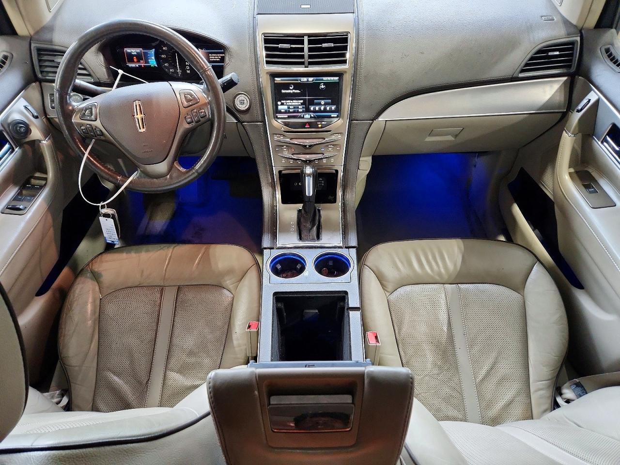 2014 Lincoln Mkx Beige vin: 2LMDJ8JK0EBL17263