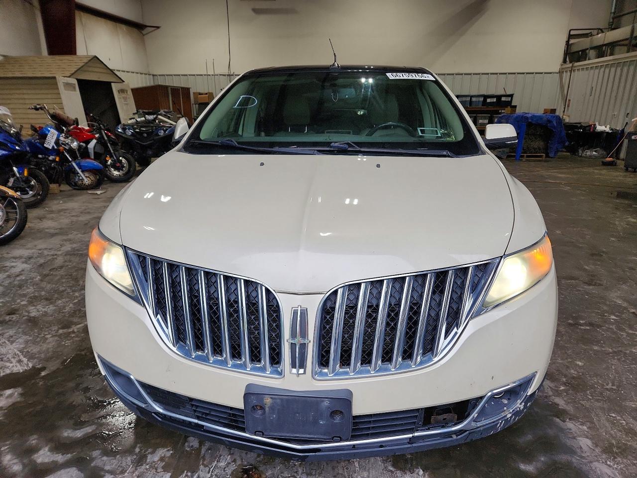 2014 Lincoln Mkx Beige vin: 2LMDJ8JK0EBL17263