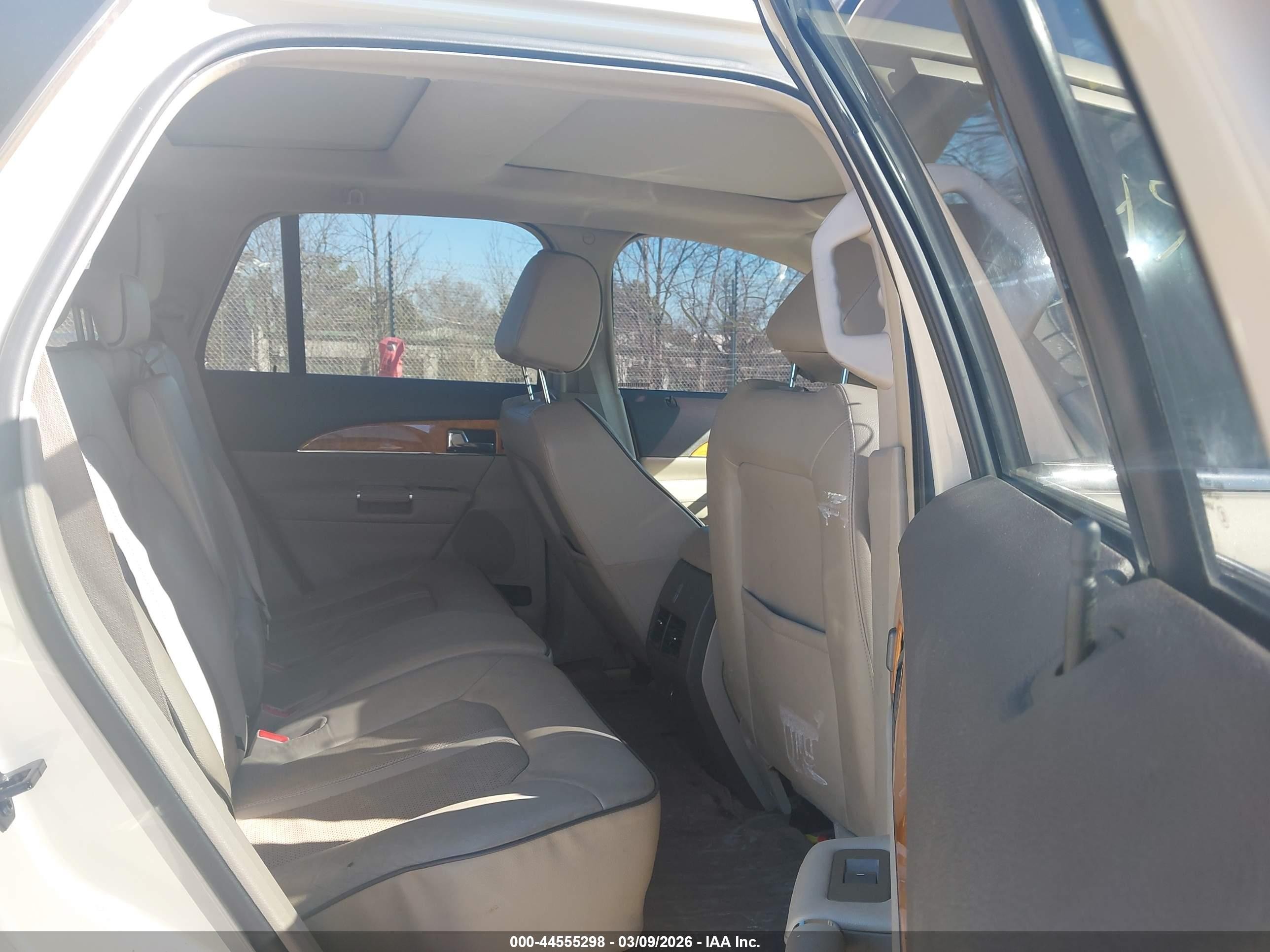 2015 Lincoln Mkx Бежевый vin: 2LMDJ8JK0FBL28250