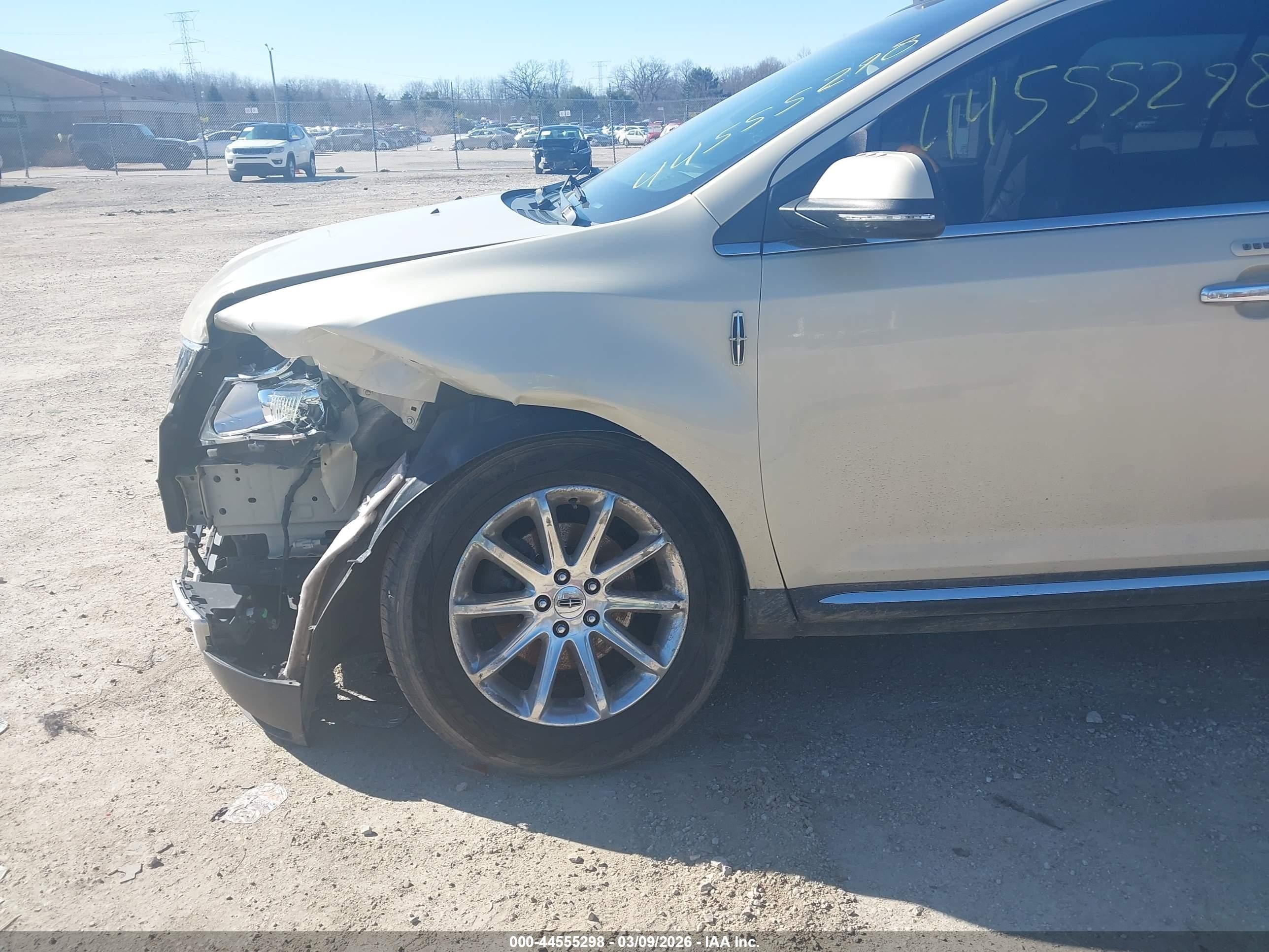 2015 Lincoln Mkx Бежевый vin: 2LMDJ8JK0FBL28250