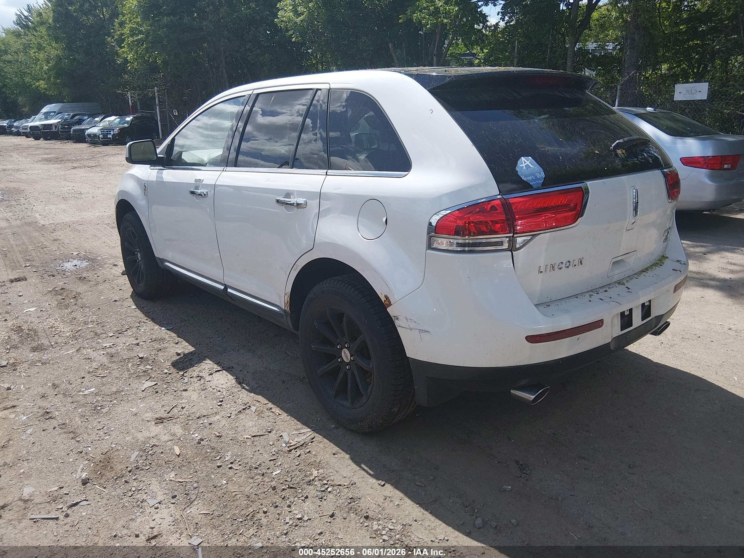2011 Lincoln Mkx   White vin: 2LMDJ8JK1BBJ07394