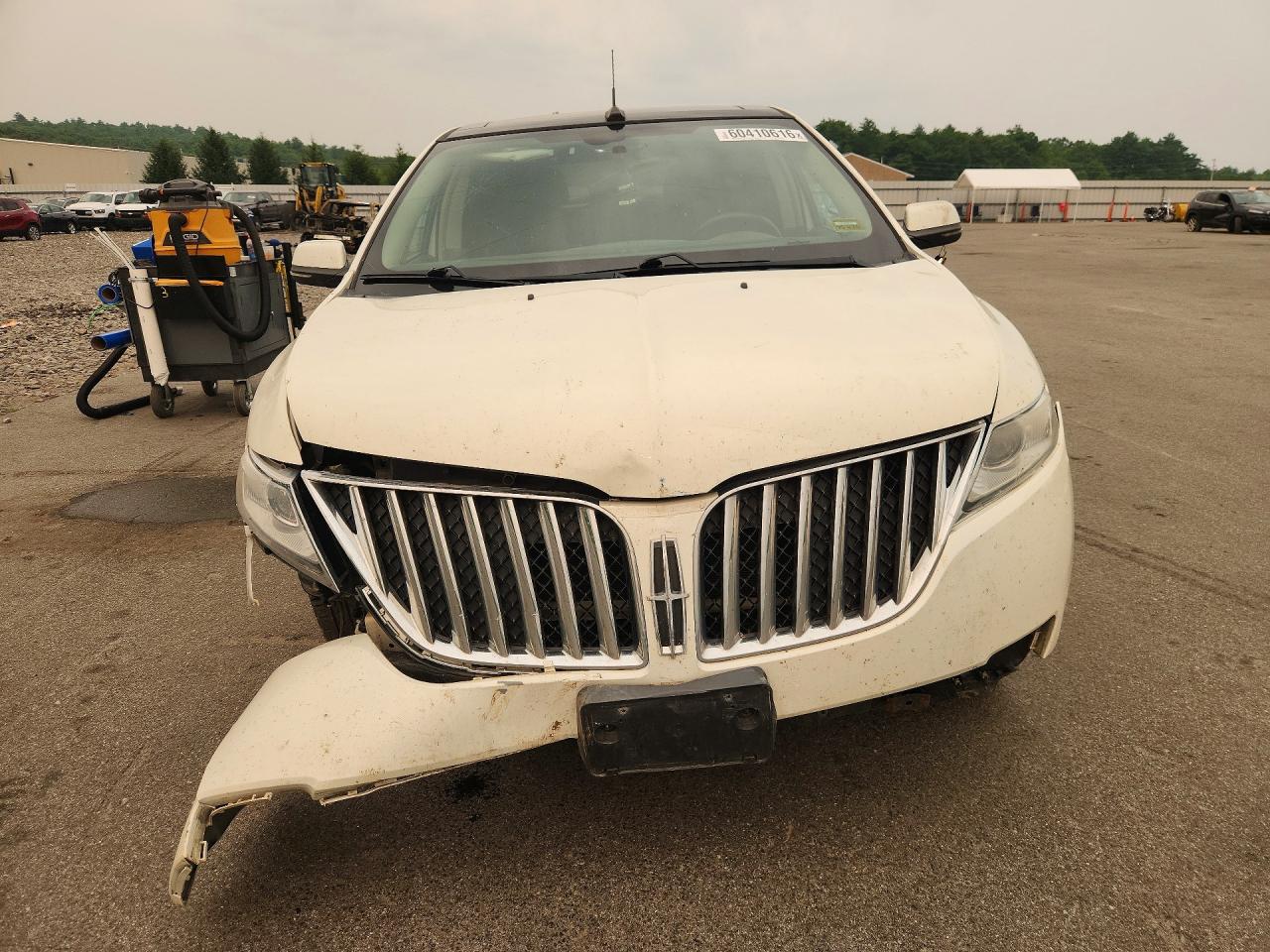 2013 Lincoln Mkx Кремовый vin: 2LMDJ8JK1DBL14094