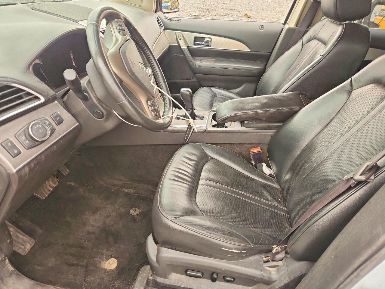 2013 Lincoln Mkx Кремовый vin: 2LMDJ8JK1DBL14094