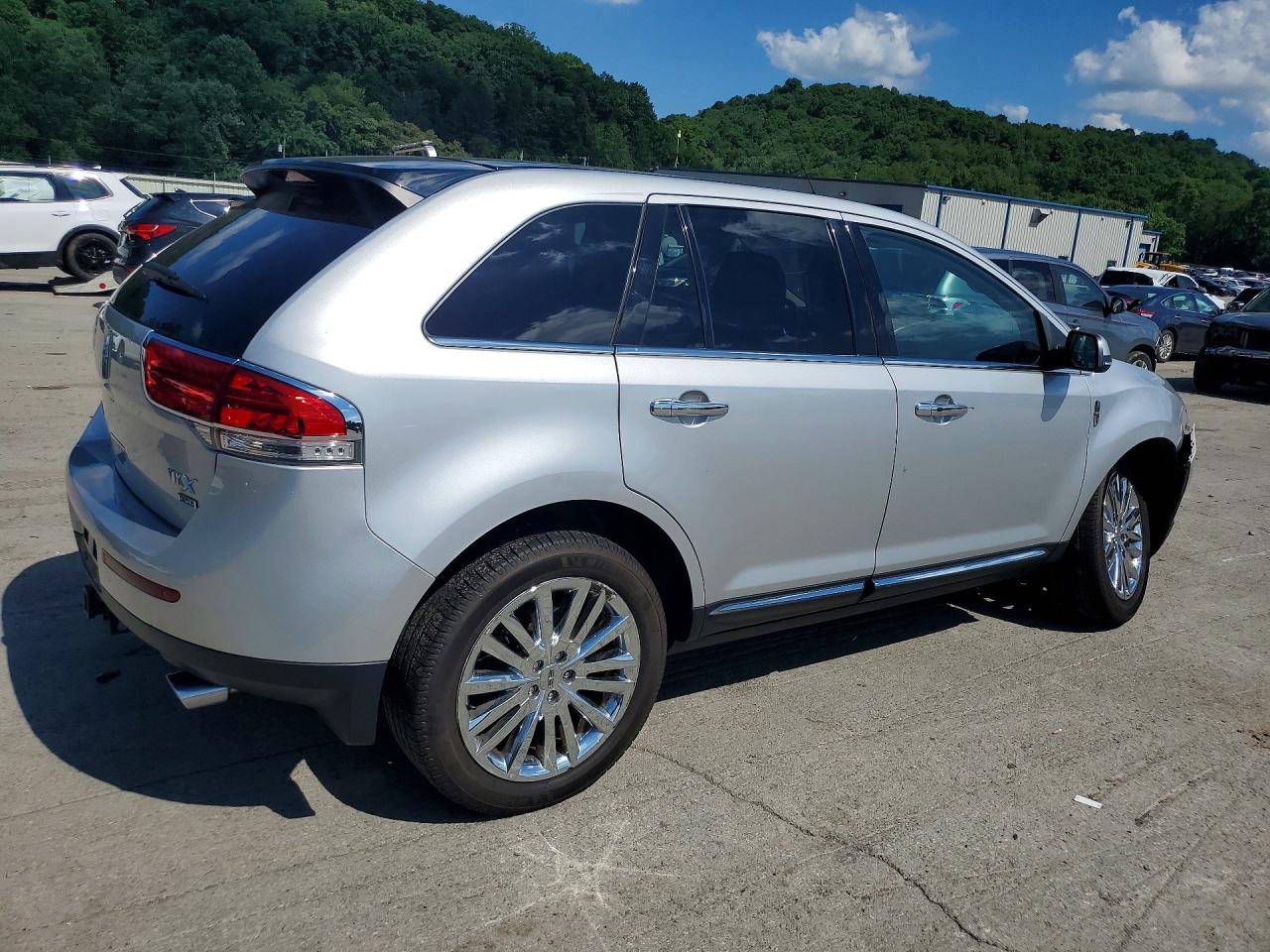 2013 Lincoln Mkx Silver vin: 2LMDJ8JK1DBL40341
