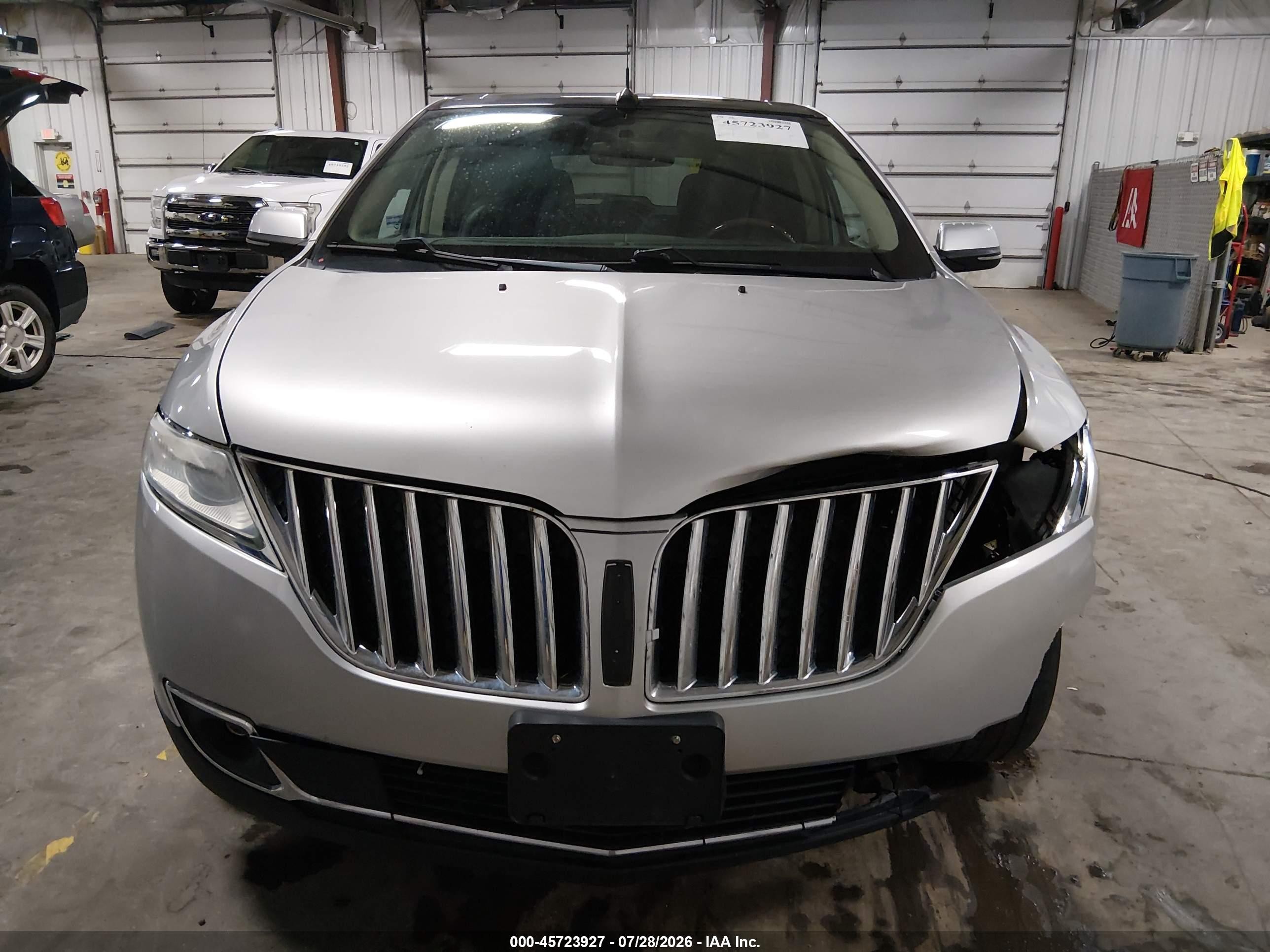 2014 Lincoln Mkx   Silver vin: 2LMDJ8JK1EBL12461