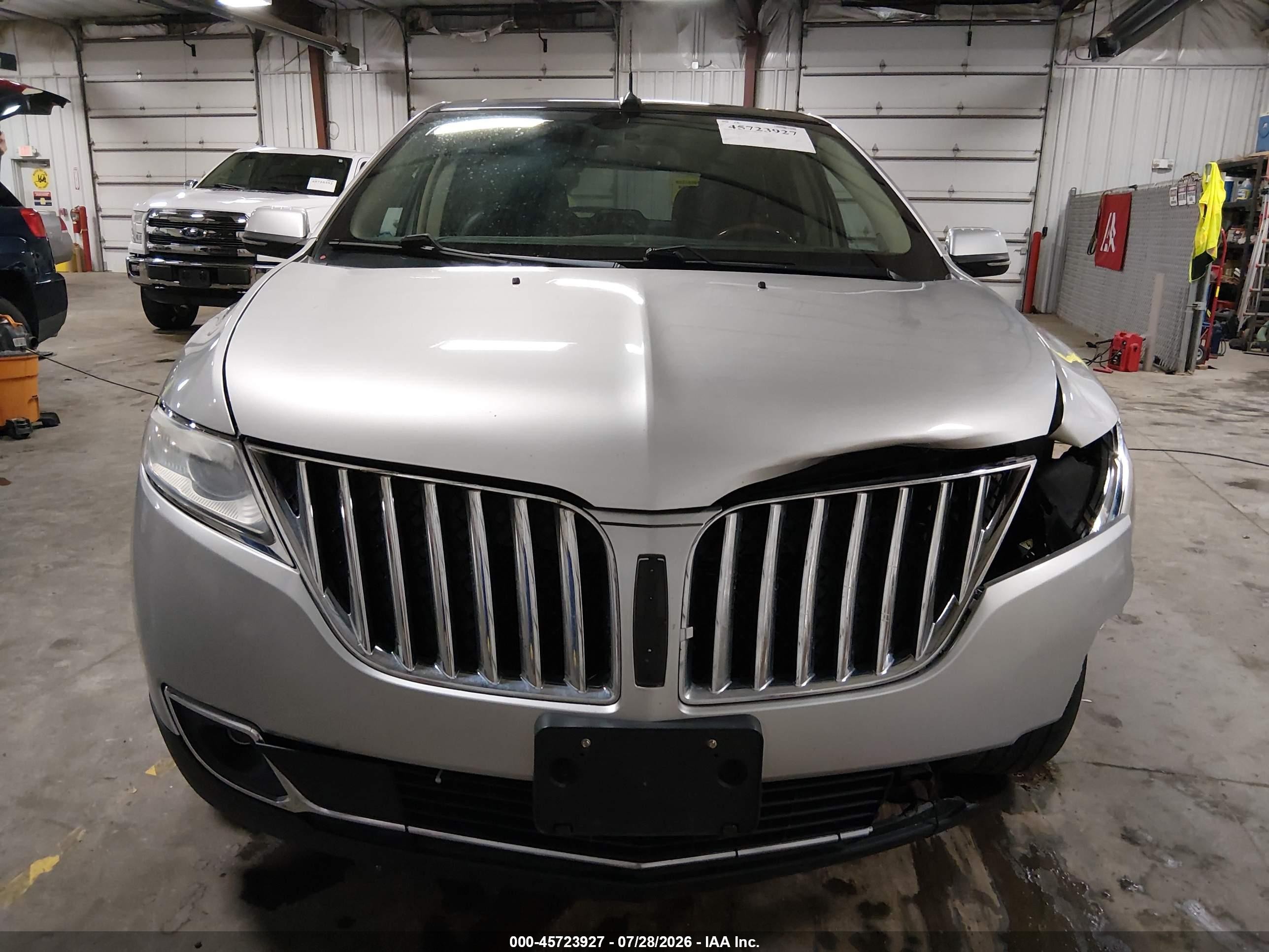 2014 Lincoln Mkx   Silver vin: 2LMDJ8JK1EBL12461