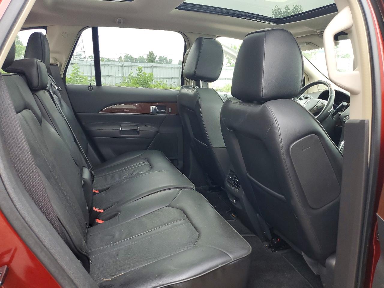 2015 Lincoln Mkx Red vin: 2LMDJ8JK1FBL24188