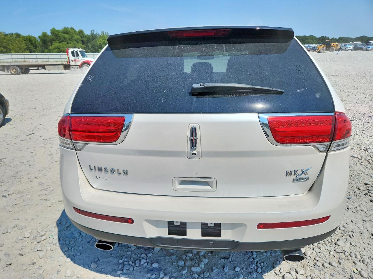 2011 Lincoln Mkx White vin: 2LMDJ8JK2BBJ00373