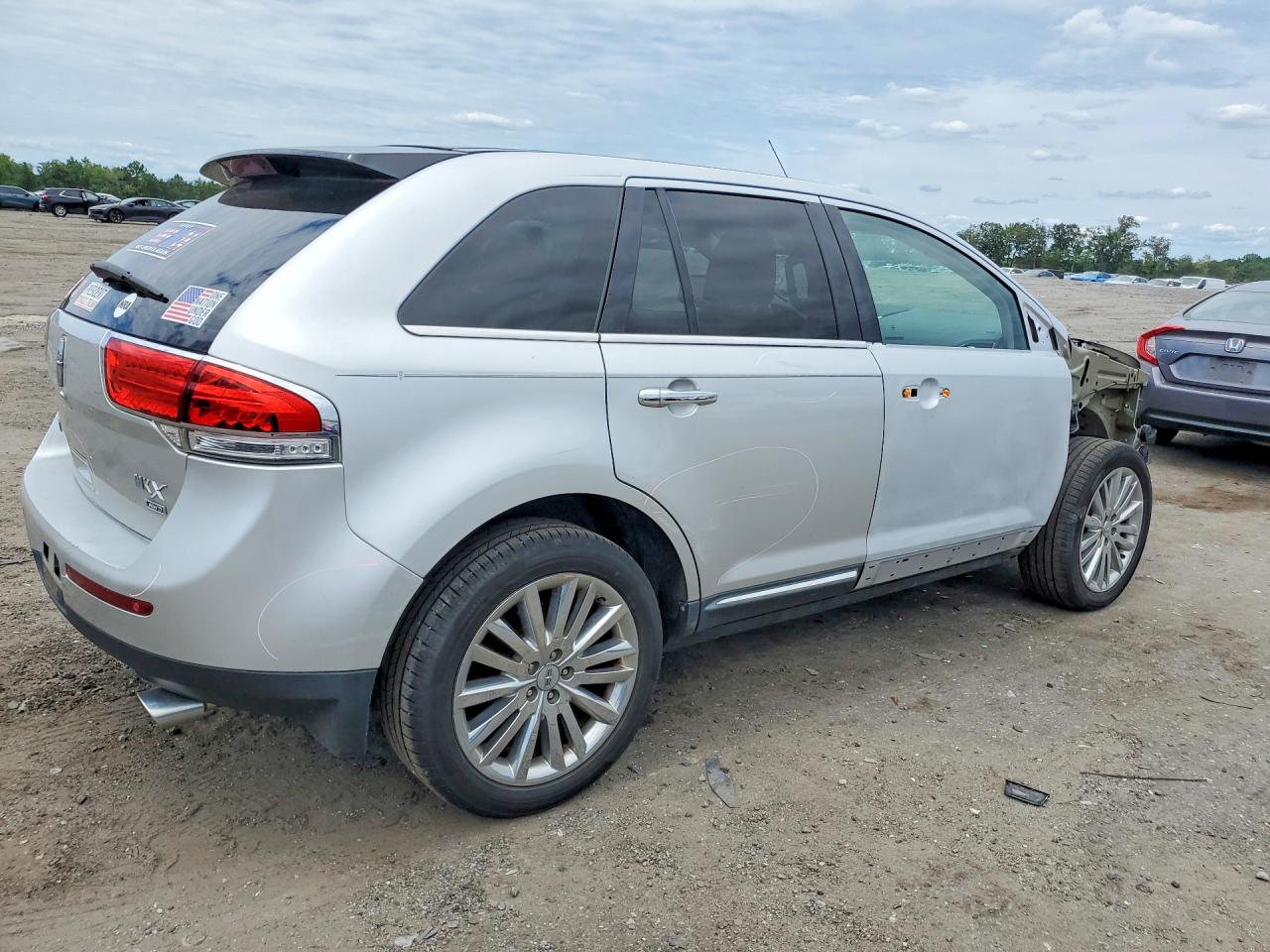 2011 Lincoln Mkx Silver vin: 2LMDJ8JK2BBJ00406