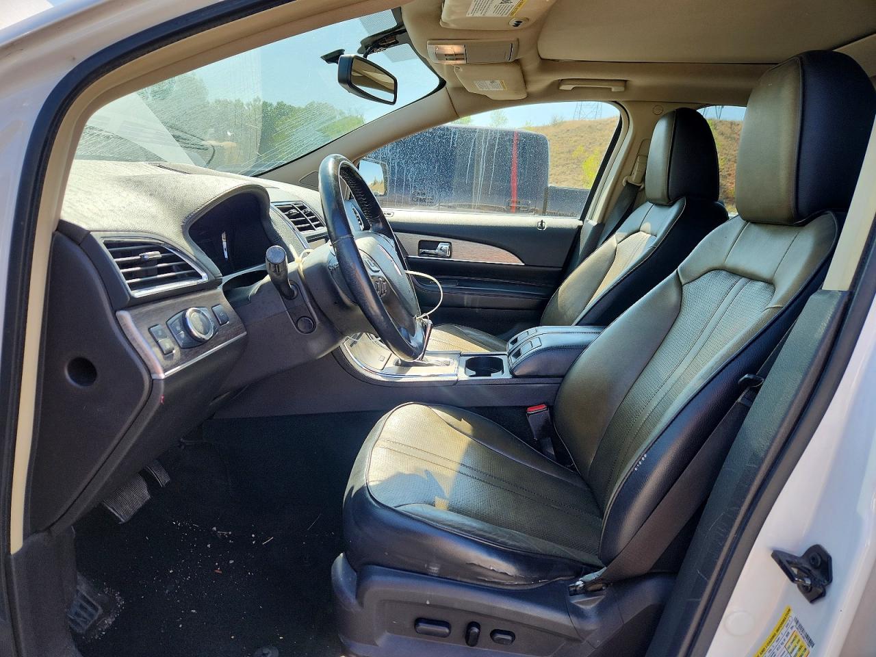 2011 Lincoln Mkx White vin: 2LMDJ8JK2BBJ12300