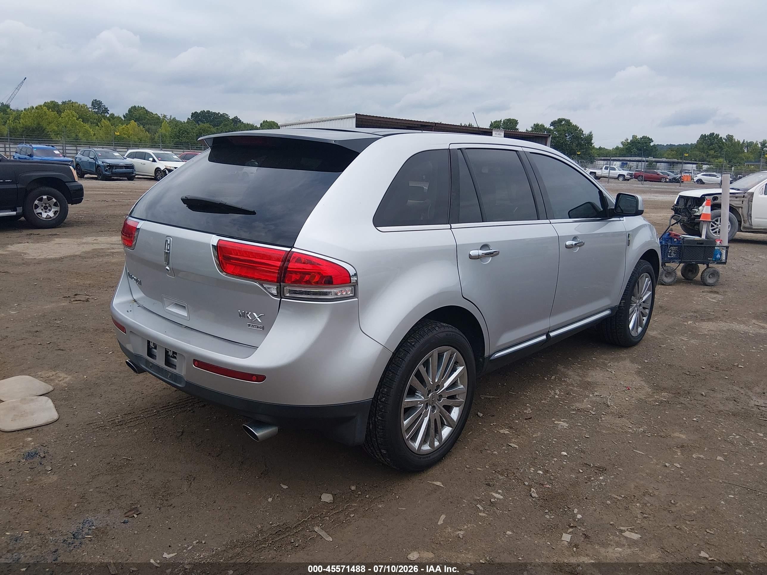 2011 Lincoln Mkx   Silver vin: 2LMDJ8JK2BBJ28173