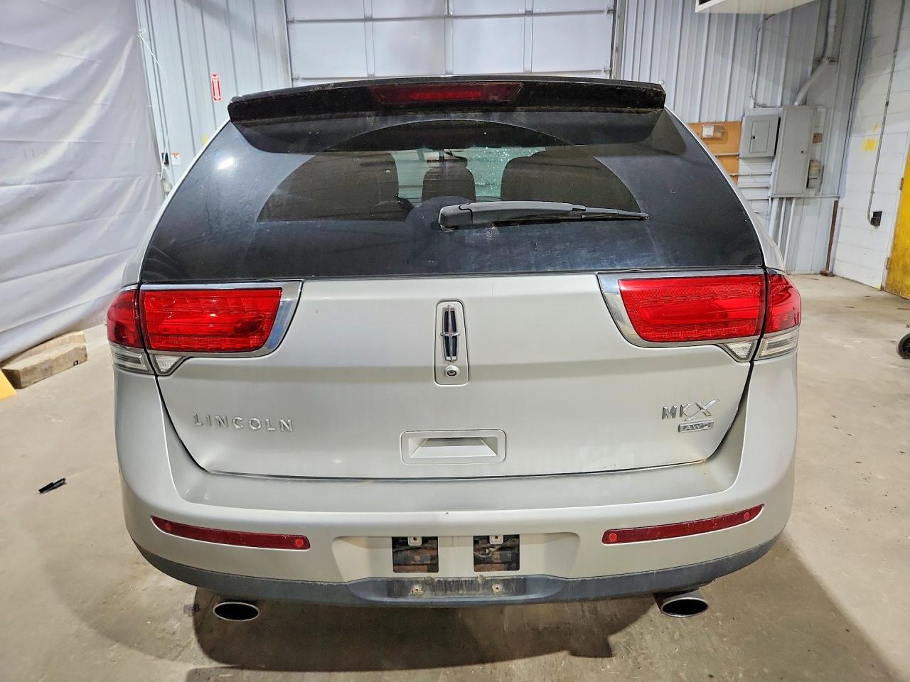 2011 Lincoln Mkx Silver vin: 2LMDJ8JK2BBJ31722