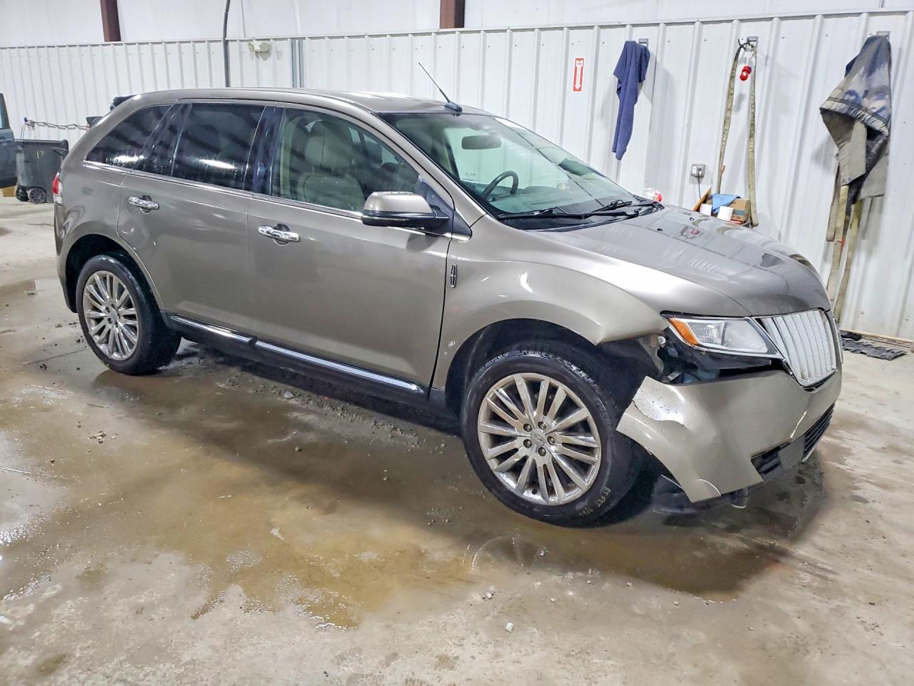 2012 Lincoln Mkx Silver vin: 2LMDJ8JK2CBL08206
