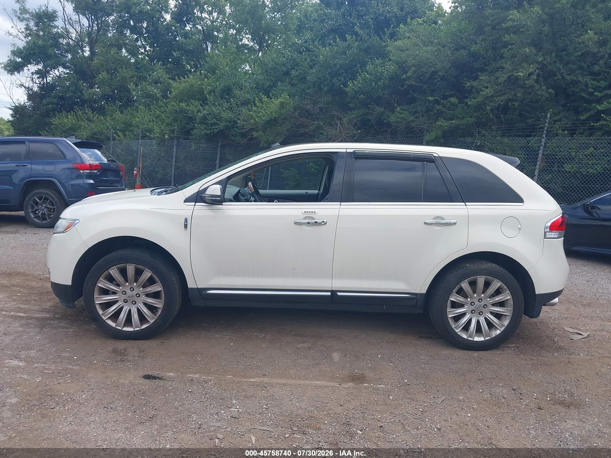 2013 Lincoln Mkx   White vin: 2LMDJ8JK2DBL47301