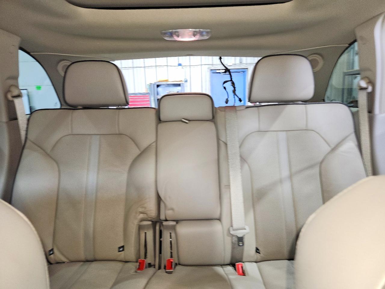 2015 Lincoln Mkx Cream vin: 2LMDJ8JK2FBL32736