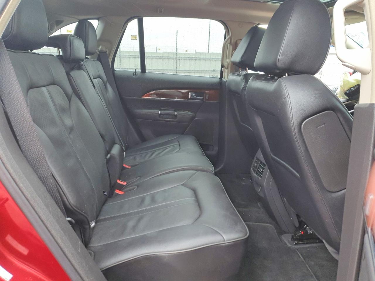 2015 Lincoln Mkx Burgundy vin: 2LMDJ8JK2FBL34230