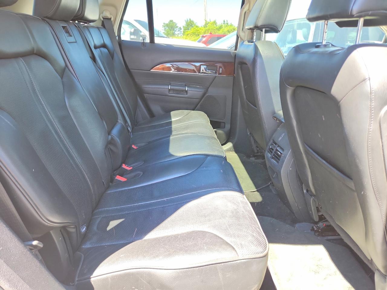 2011 Lincoln Mkx White vin: 2LMDJ8JK3BBJ22933