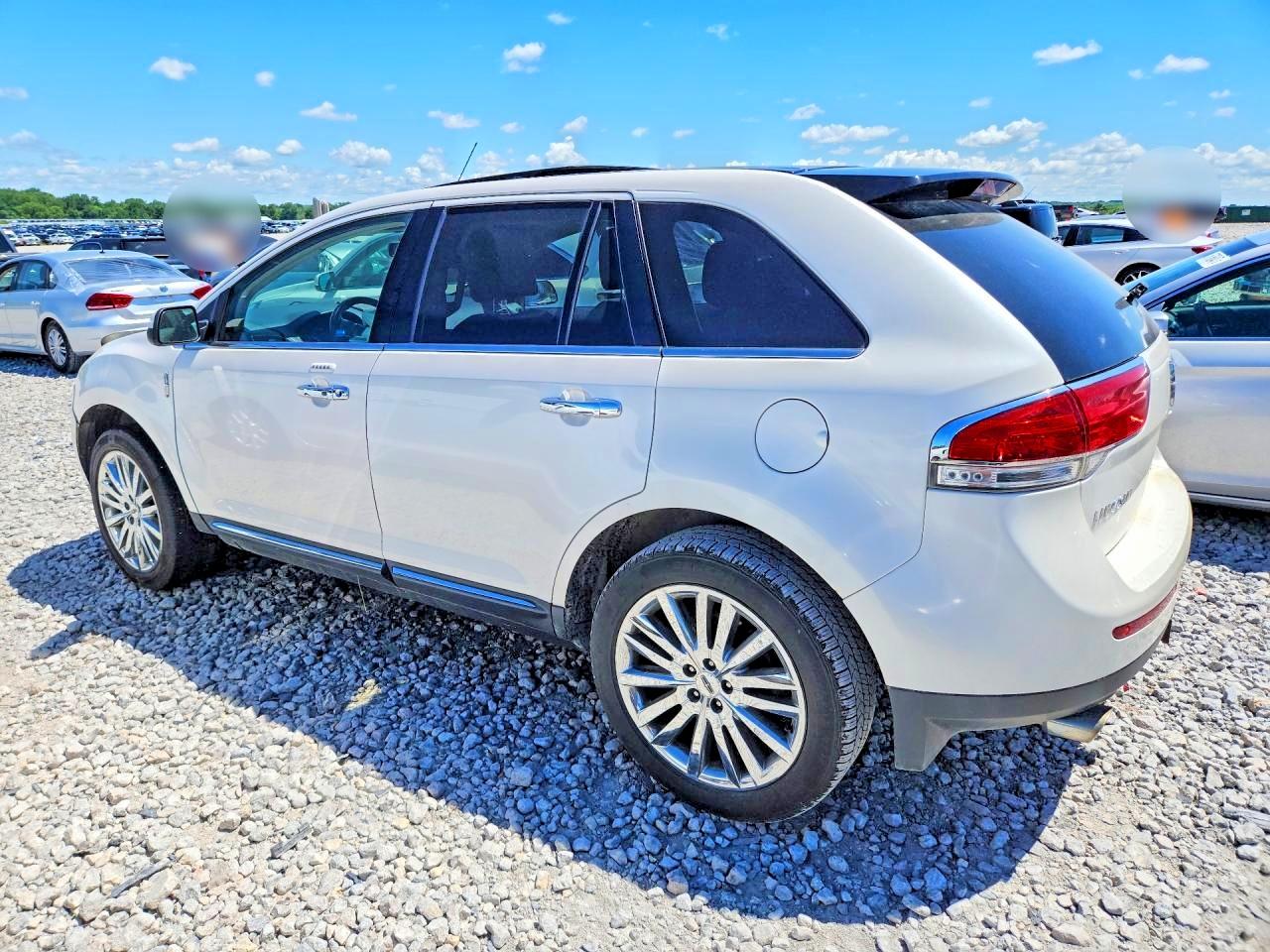 2011 Lincoln Mkx White vin: 2LMDJ8JK3BBJ22933