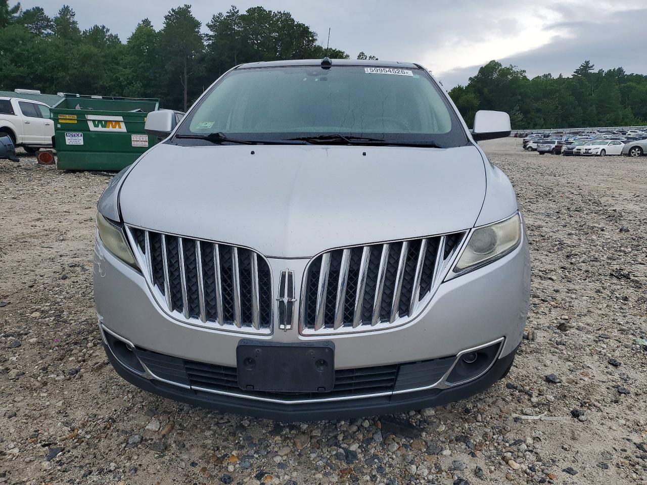 2011 Lincoln Mkx Silver vin: 2LMDJ8JK4BBJ09768