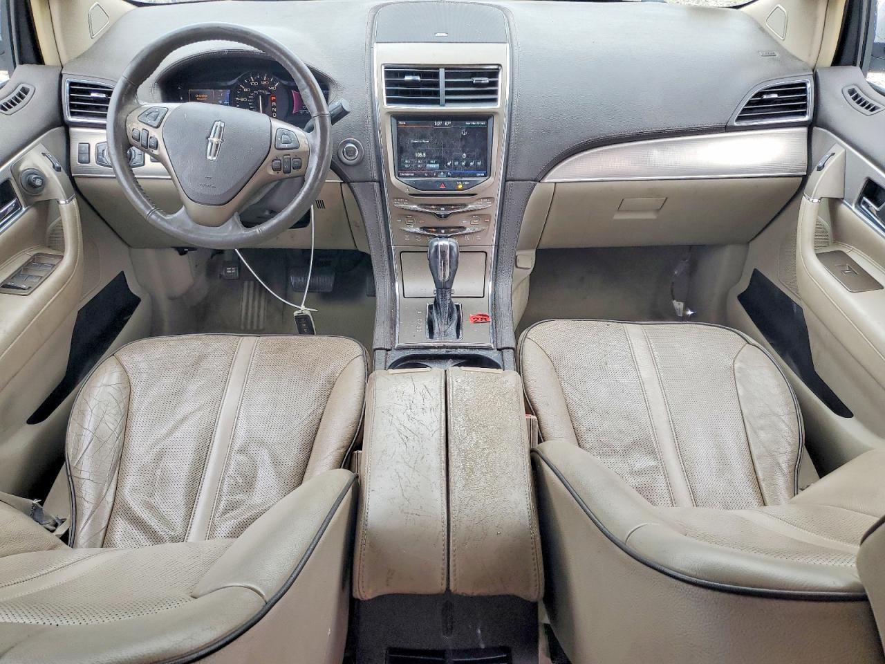2011 Lincoln Mkx Silver vin: 2LMDJ8JK4BBJ09768