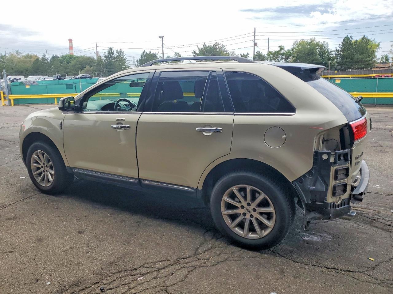 2011 Lincoln Mkx Beige vin: 2LMDJ8JK4BBJ14453