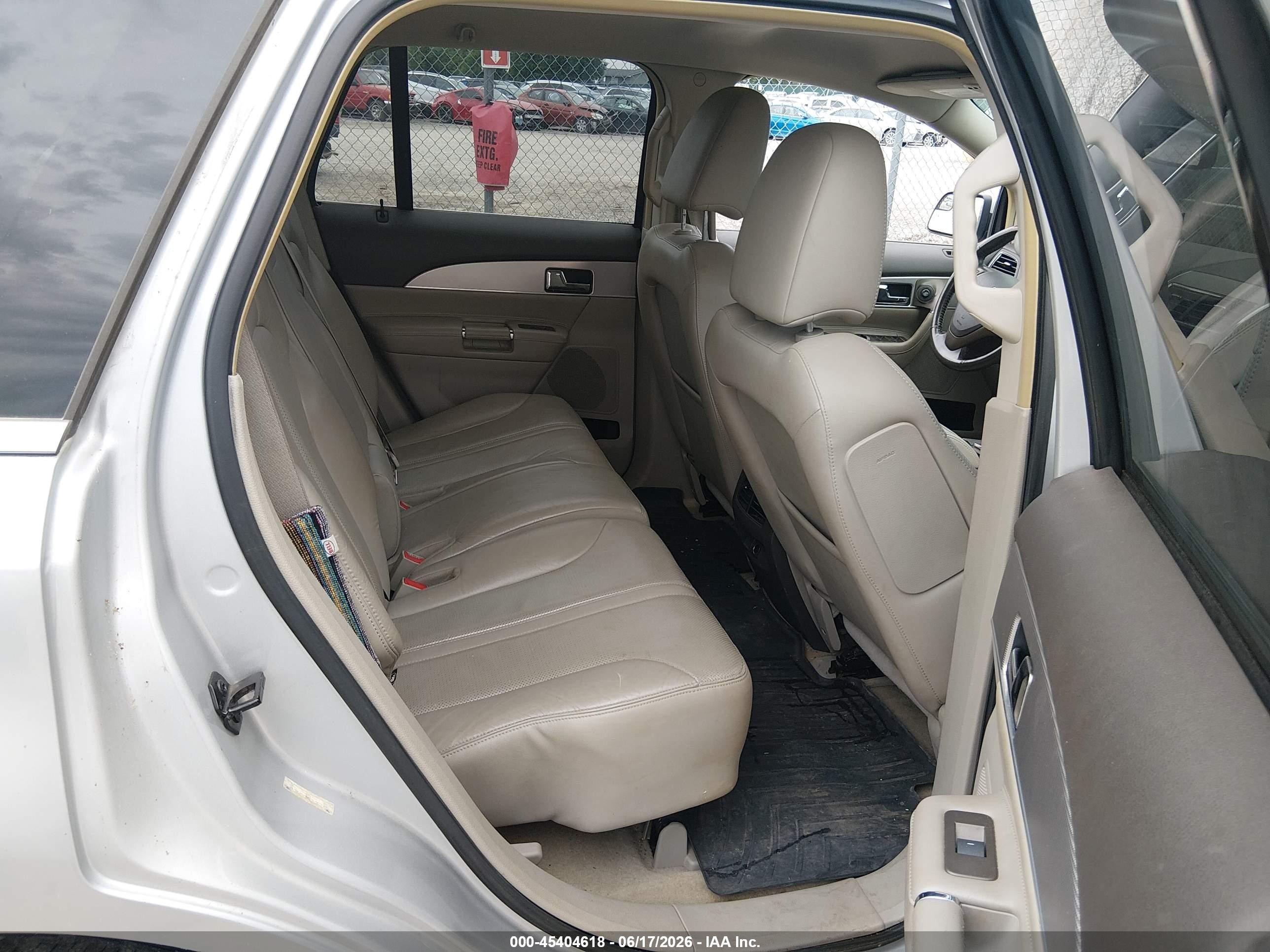 2011 Lincoln Mkx   Gray vin: 2LMDJ8JK4BBJ27574