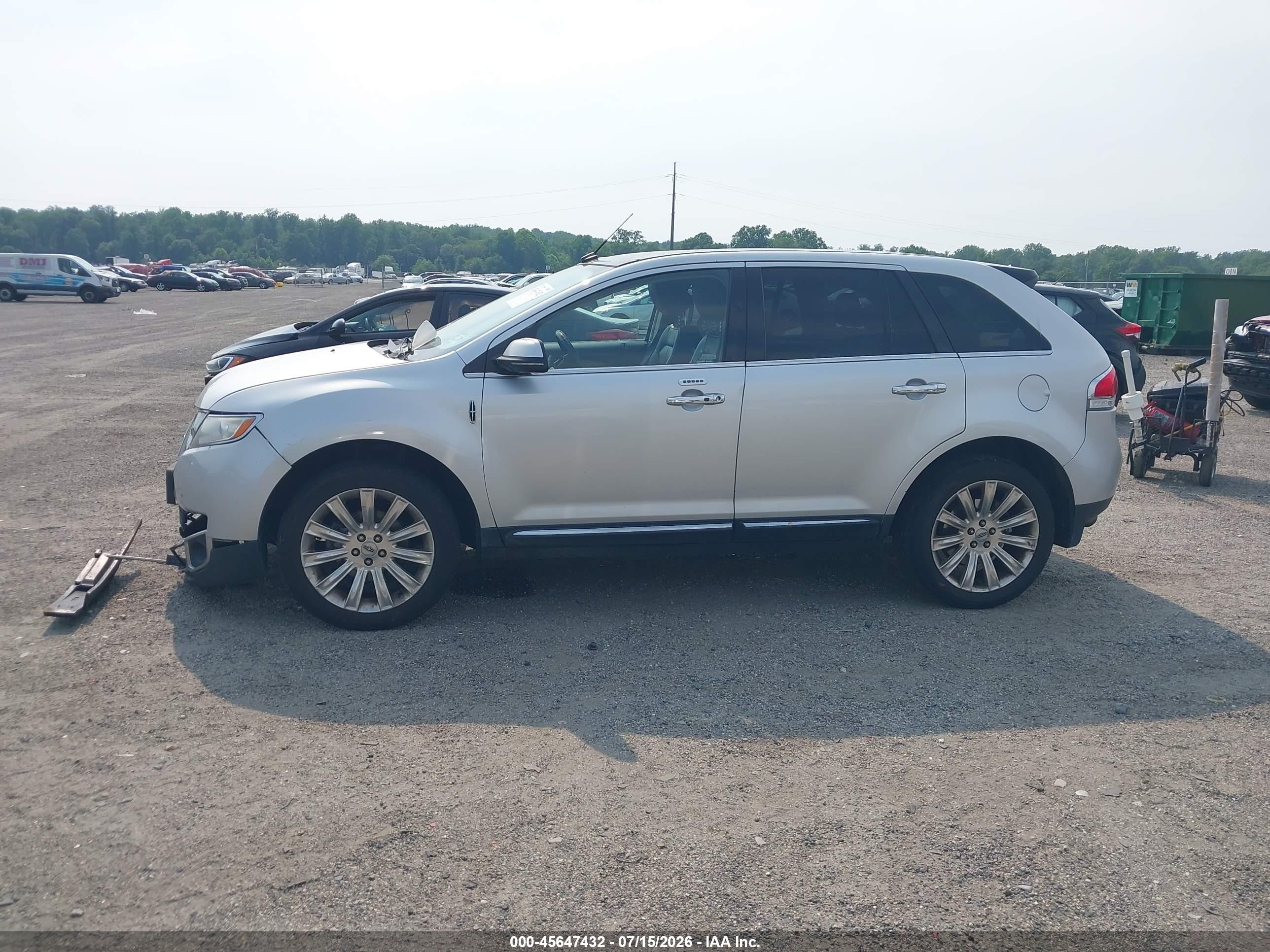 2013 Lincoln Mkx   Silver vin: 2LMDJ8JK4DBL06863