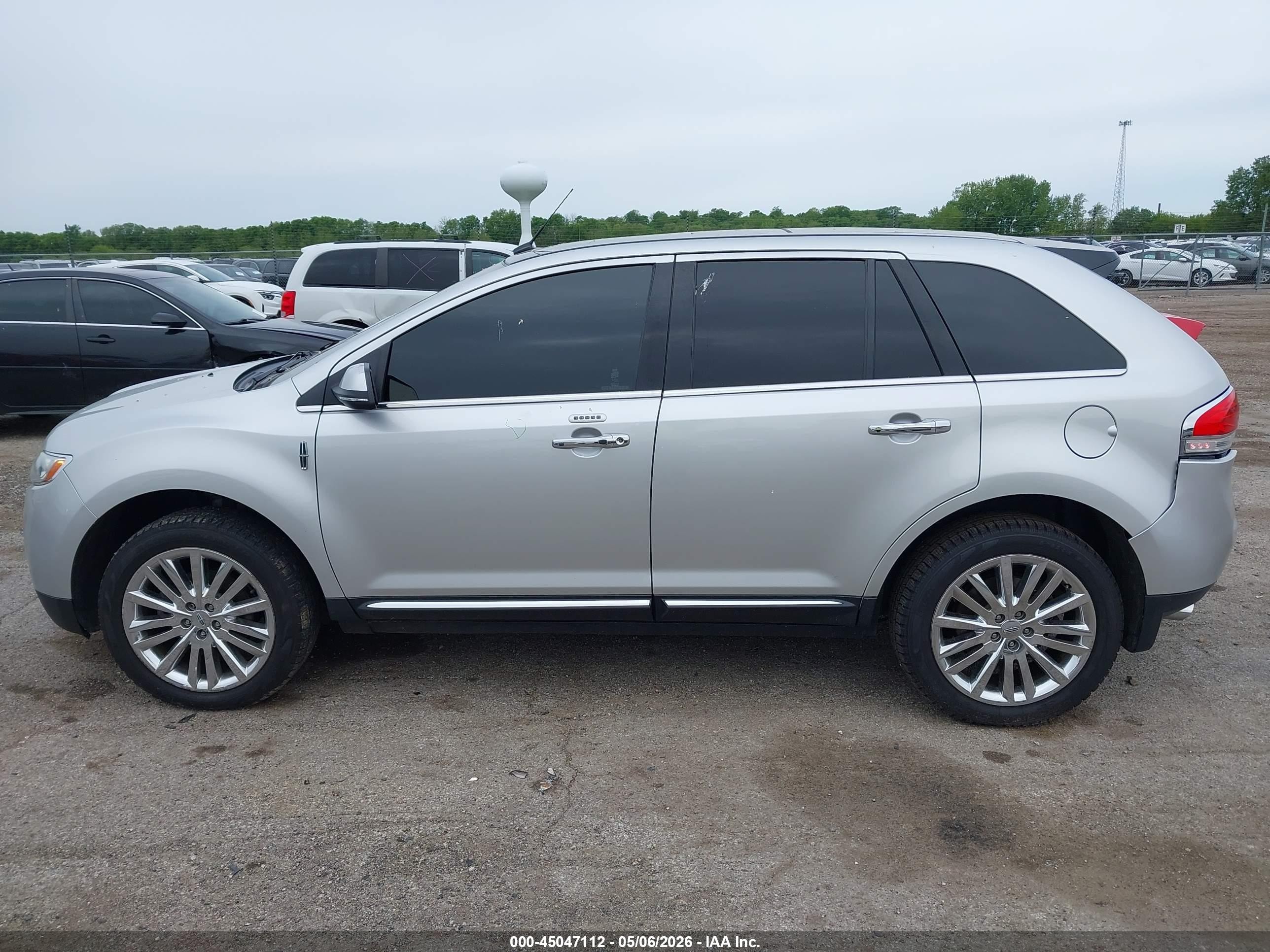 2015 Lincoln Mkx   Silver vin: 2LMDJ8JK4FBL27022