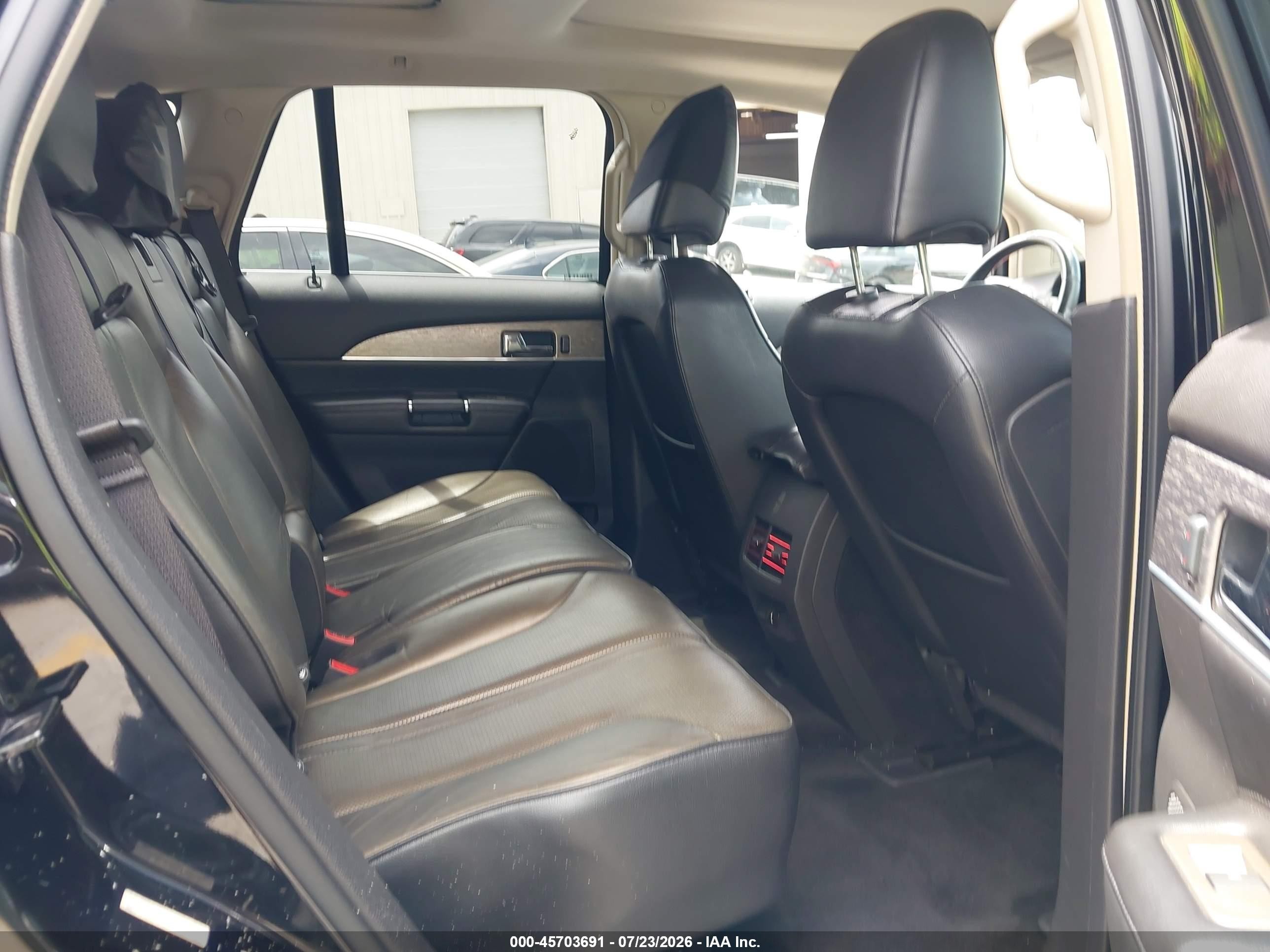 2011 Lincoln Mkx   Black vin: 2LMDJ8JK5BBJ00531