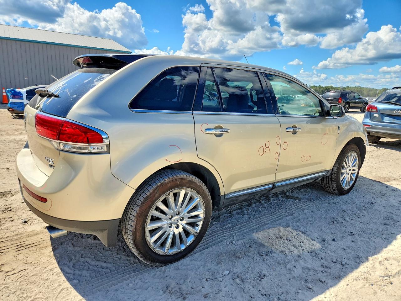 2011 Lincoln Mkx Gold vin: 2LMDJ8JK5BBJ30953